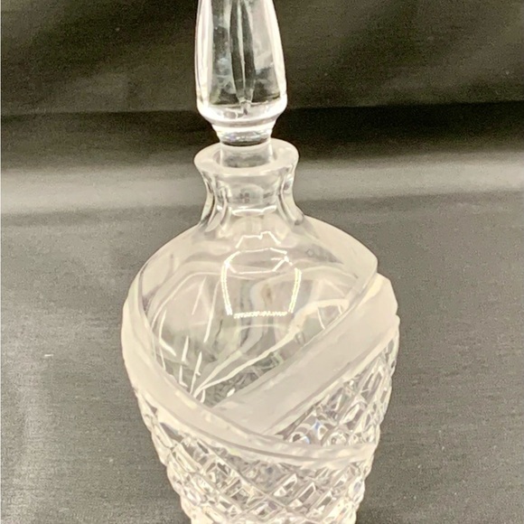 Vintage Crystal Parfumerie Bottle - Picture 3 of 11